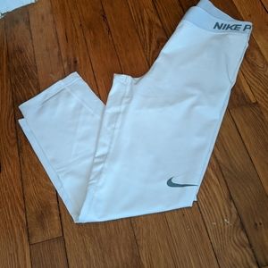 Nike Pro Crop Leggings